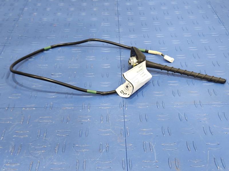 2013 Toyota Yaris Antenna