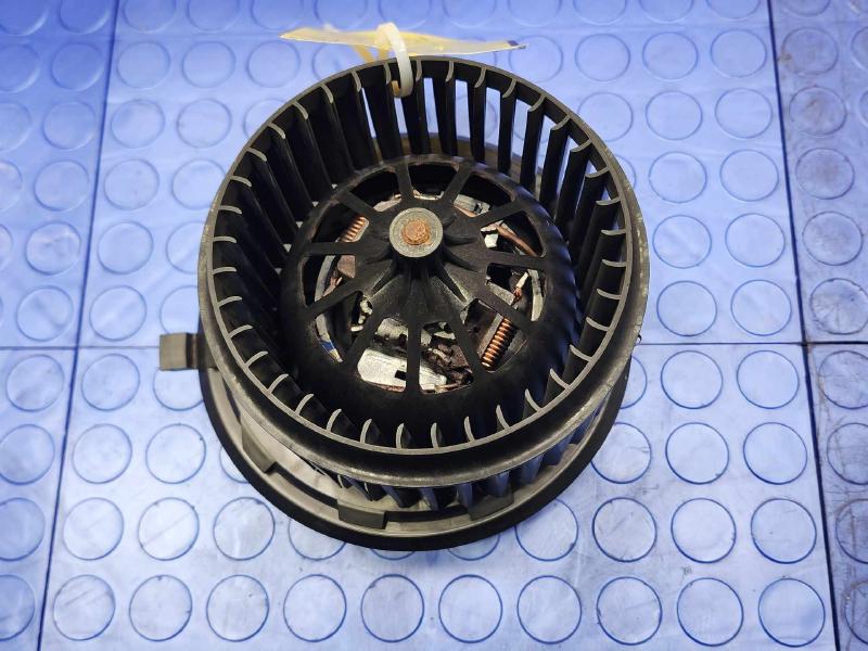 2007-2015 Audi Q7 Rear Heater AC Blower Motor Assembly Genuine OEM 7H0819021A