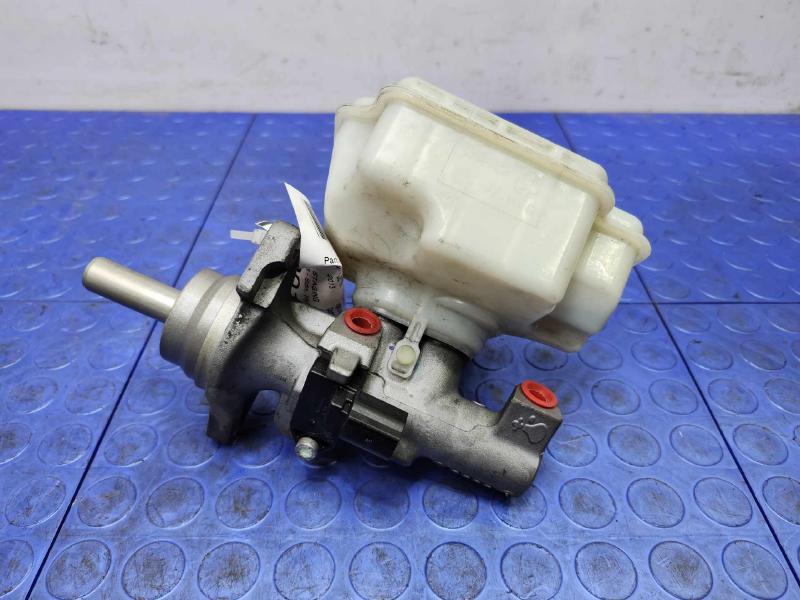 2013 Volkswagen Jetta Master Cylinder
