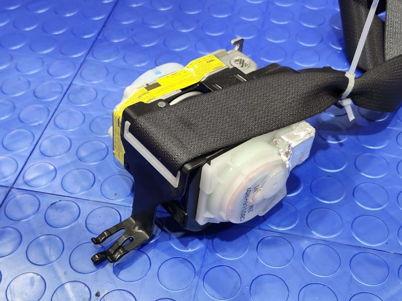 2008 Lexus LS 460 Rear Seat Belt