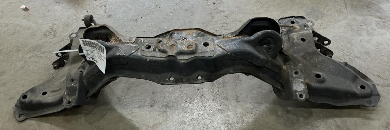 2002 - 2004 Honda CRV Rear Crossmember Subframe OEM 50300S9AA00