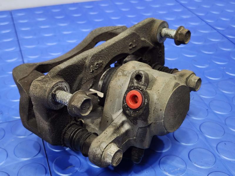 2015 Subaru Forester Caliper
