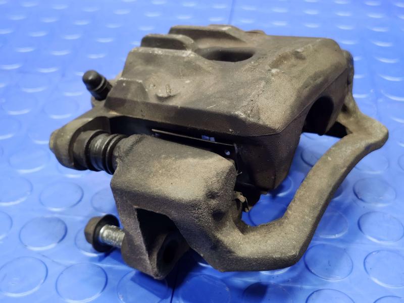2015 Subaru Forester Caliper