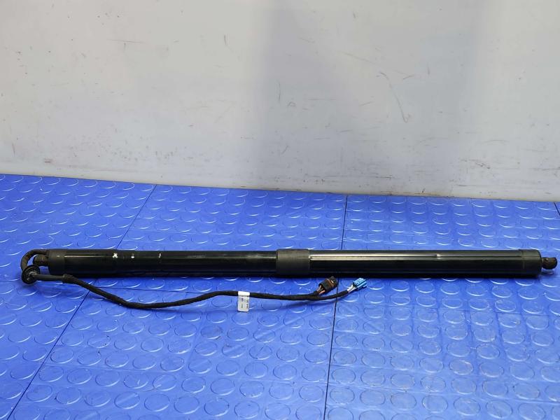 2015 Porsche Panamera Tailgate Lift Motor