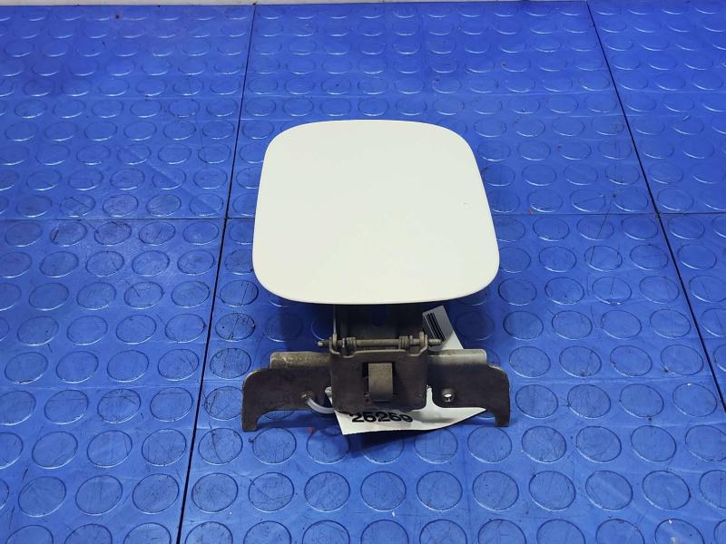 2013 Dodge Durango Fuel Tank Door