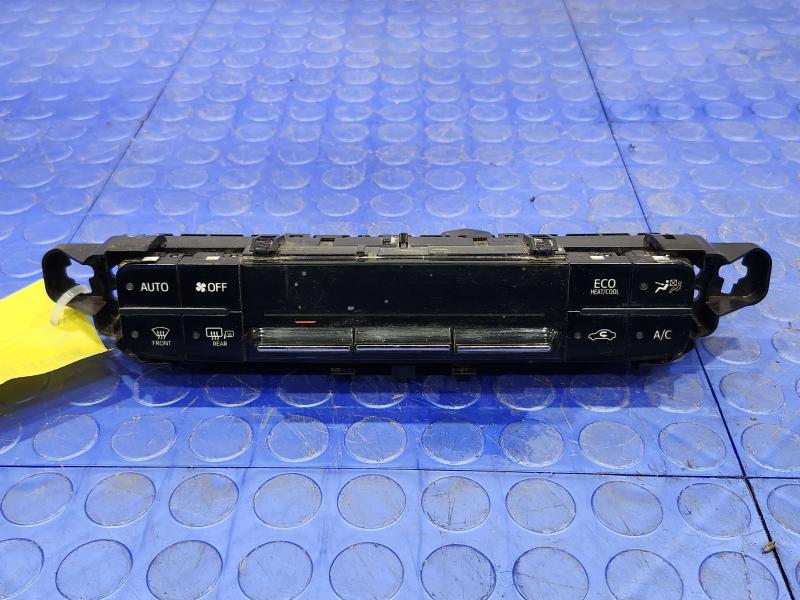 2017 Toyota Prius Heater A/C Control