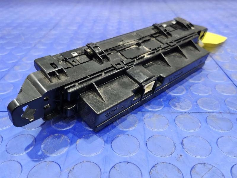 2017 Toyota Prius Heater A/C Control