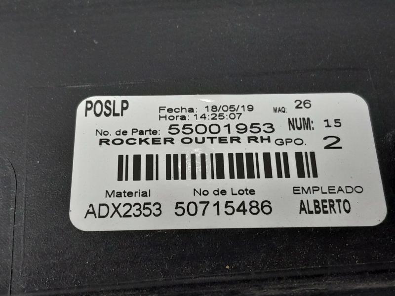 2019 GMC Terrain Rocker Moulding
