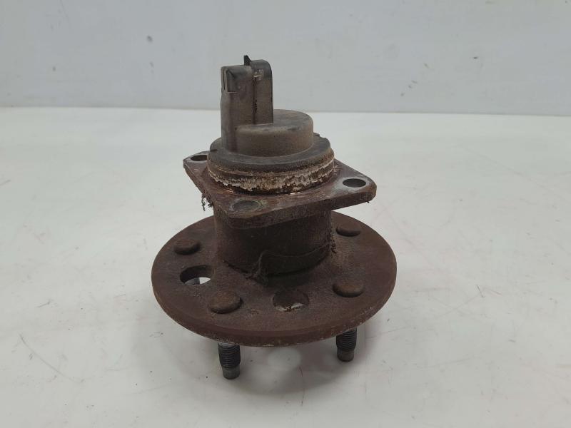 1999 Buick Park Avenue Hub