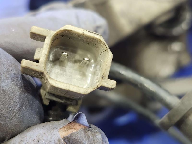 2014 Dodge Challenger Rear Knuckle/Stub Axle