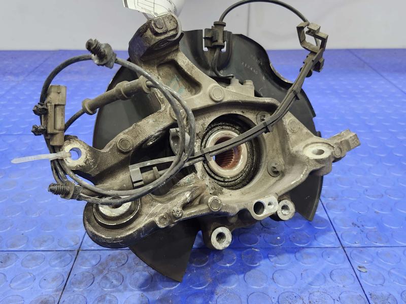 2014 Dodge Challenger Rear Knuckle/Stub Axle