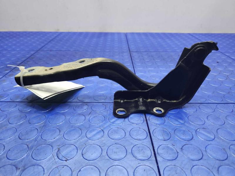 2014-2018 Kia Forte Hood Hinge Right Passenger Side Genuine OEM 79120A7600,RH