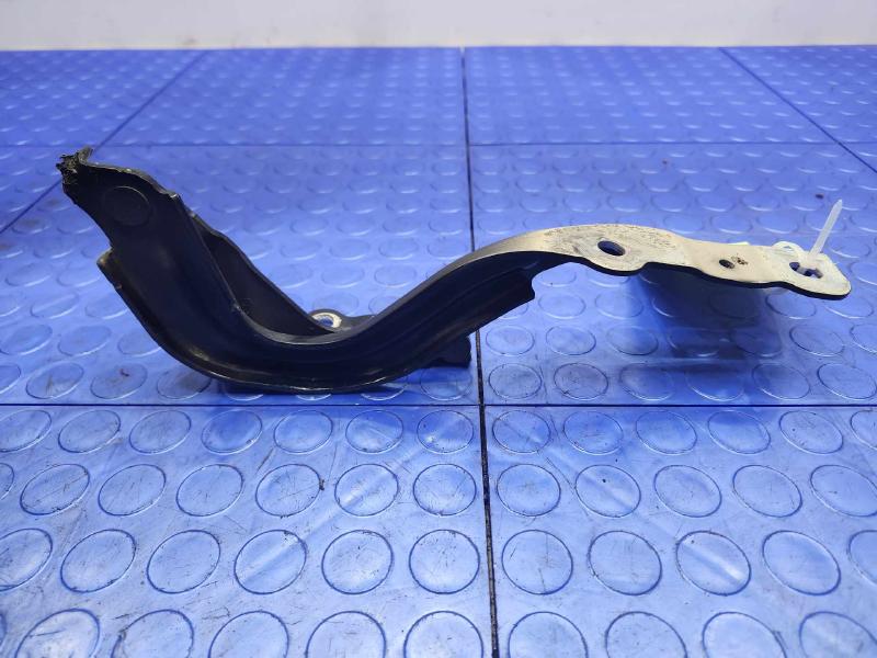 2014-2018 Kia Forte Hood Hinge Right Passenger Side Genuine OEM 79120A7600,RH