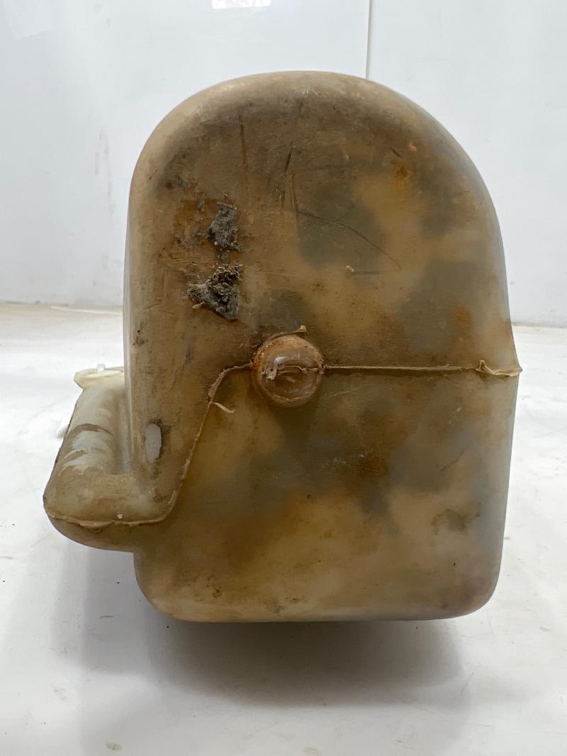 1997 - 2001 Jeep Cherokee Coolant Overflow Reservoir Expansion Tank OEM 52027984