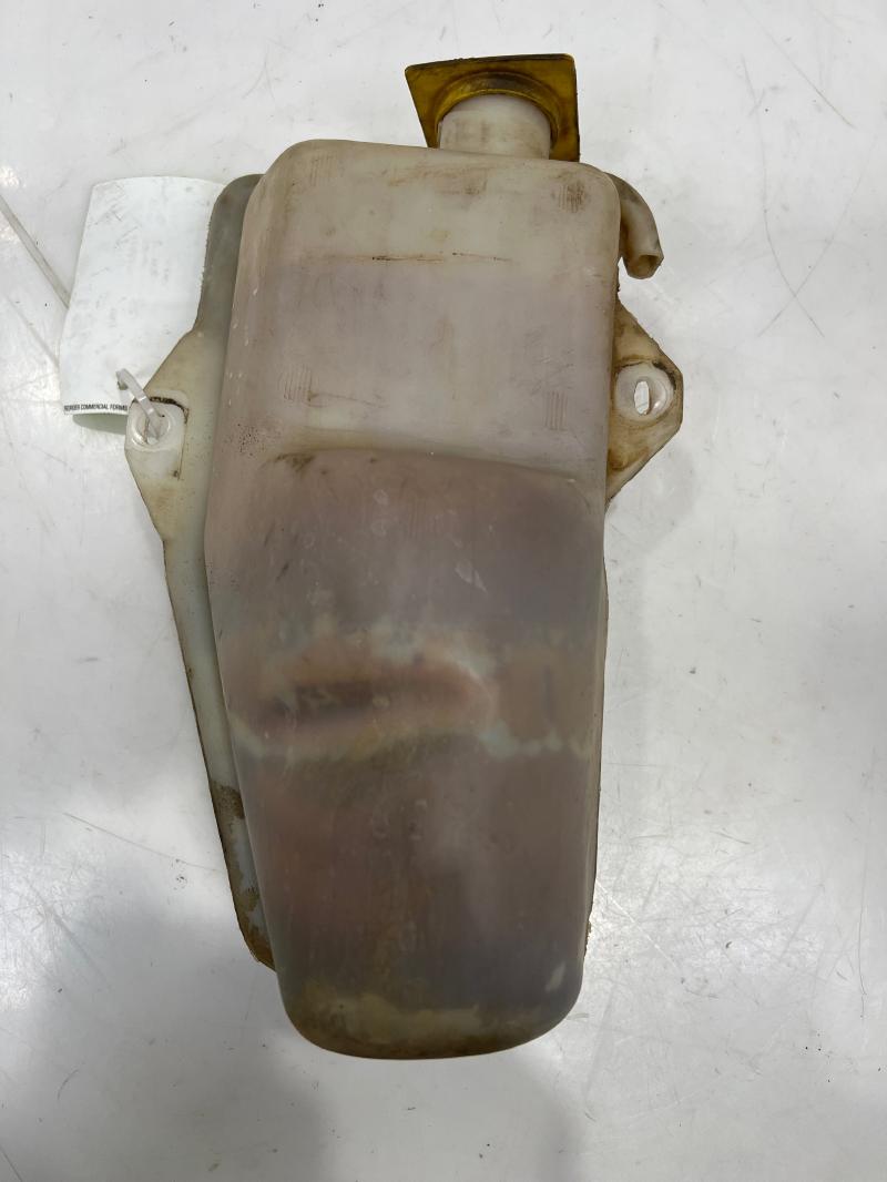 1997 - 2001 Jeep Cherokee Coolant Overflow Reservoir Expansion Tank OEM 52027984