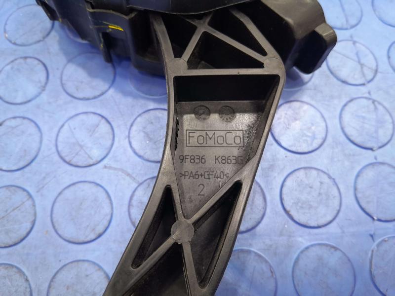 2017-2020 Lincoln Continental Accelerator Pedal Assembly OEM DG9C-9F836-AD