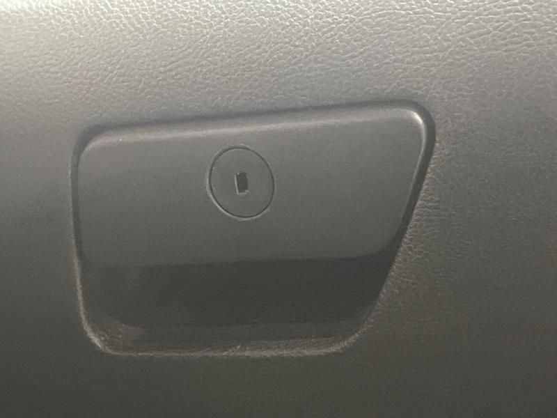 2014 Ford Fusion Glove Box