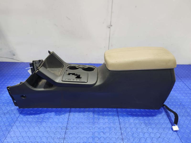 2011 Kia Sorento Front Console