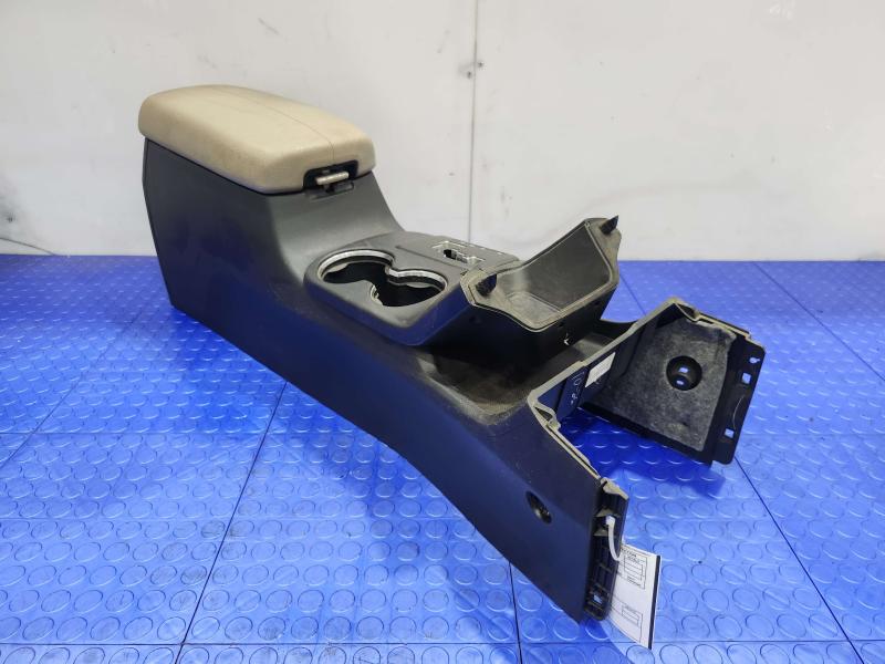 2011 Kia Sorento Front Console