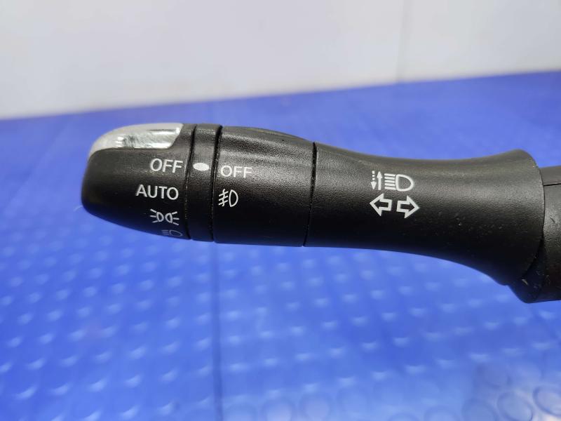 2011 Infiniti QX56 Combination Switch
