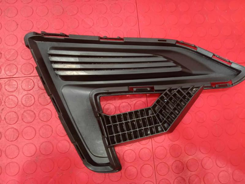 2020 Nissan Sentra Grille