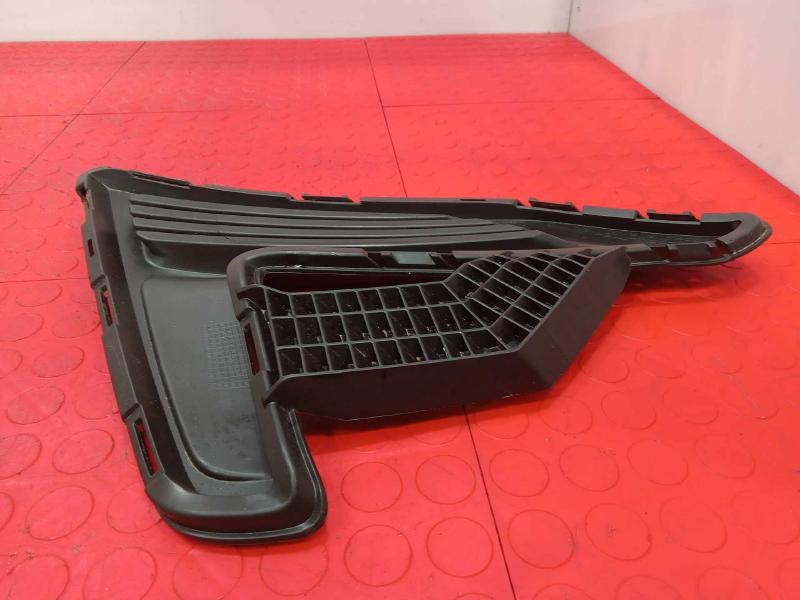 2020 Nissan Sentra Grille