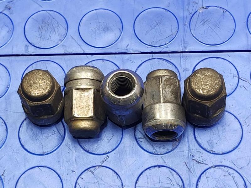 2009 Honda Accord Lug Nuts
