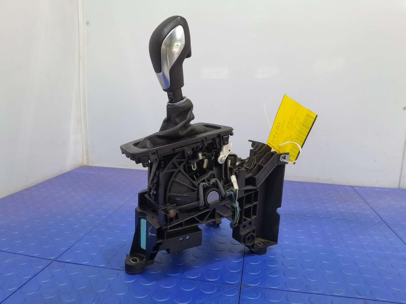 2018 Ford Focus Floor Shifter