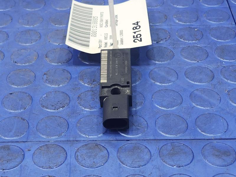 2006 Mercedes-Benz W219 CSL500 Front Crash Impact Sensor OEM 0028202726