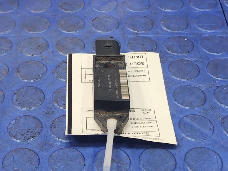 2006 Mercedes-Benz W219 CSL500 Front Crash Impact Sensor OEM 0028202726
