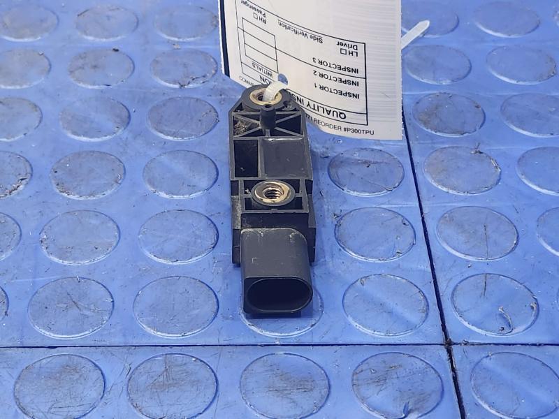 2006 Mercedes-Benz W219 CSL500 Front Crash Impact Sensor OEM 0028202726