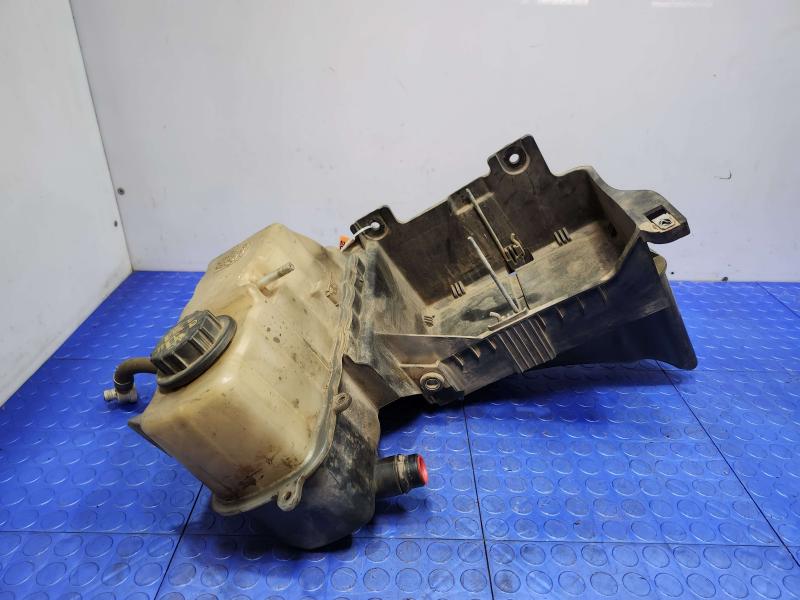 2012 Ford F-250 Super Duty Coolant Recovery Bottle