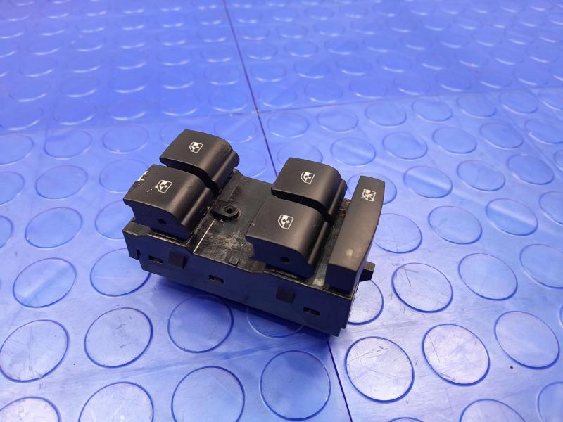 2018 Chevrolet Cruze Door Switch Front