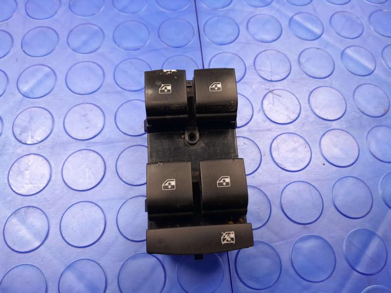 2018 Chevrolet Cruze Door Switch Front