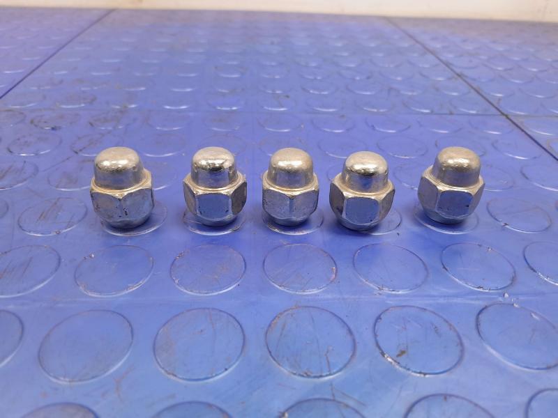 2023 Kia Soul Lug Nuts