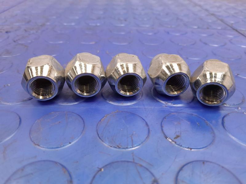 2023 Kia Soul Lug Nuts