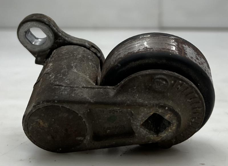 2002 GMC Sierra 1500 Engine Belt Tensioner