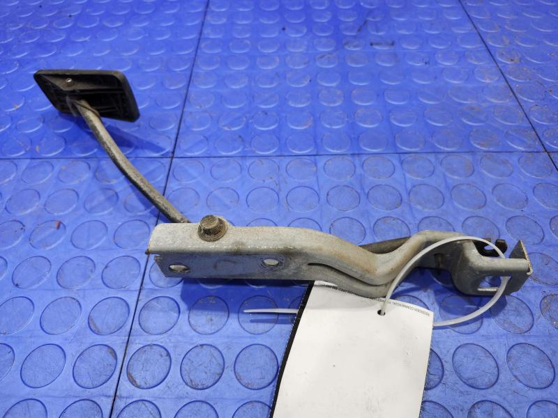 2000-2004 Subaru Outback Accelerator Pedal Assembly Genuine OEM 36010AE041