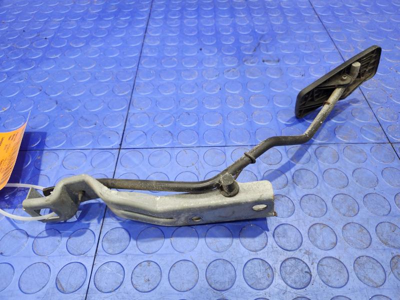 2000-2004 Subaru Outback Accelerator Pedal Assembly Genuine OEM 36010AE041