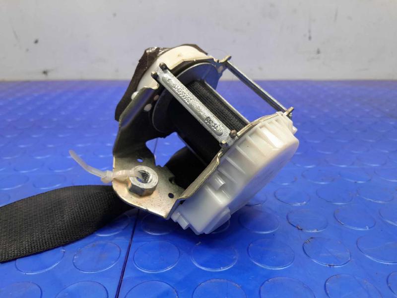 2011 Ford F-250 Super Duty Front Seat Belt