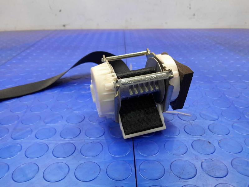 2011 Ford F-250 Super Duty Front Seat Belt