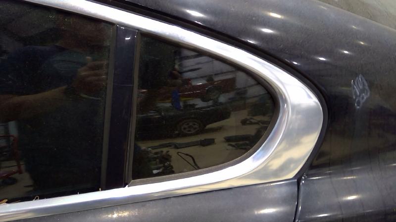2011 Jaguar XF Rear Vent Glass/Window