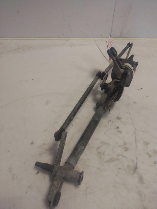 2001 Ford Excursion Wiper Motor Front