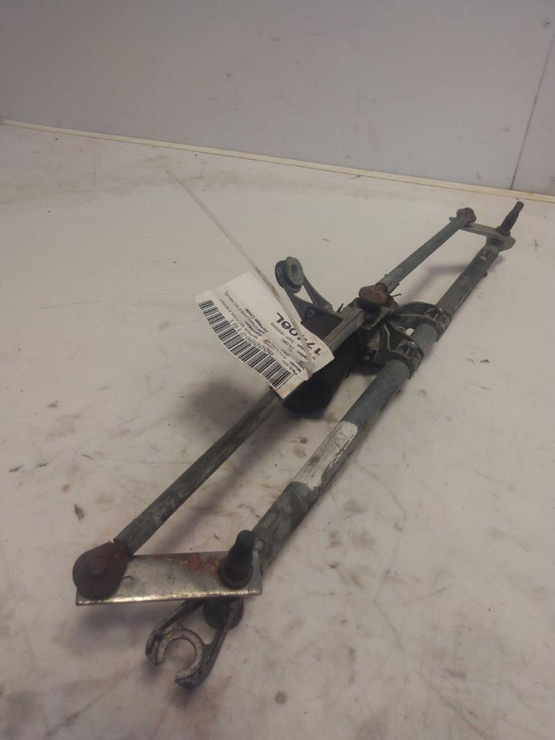 2001 Ford Excursion Wiper Motor Front