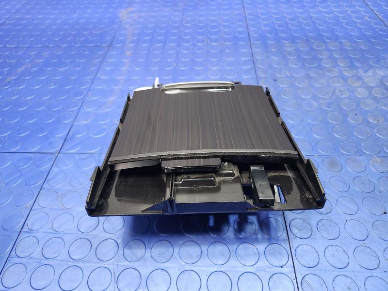 2018 Buick Regal Center Console Cubby Cover Black Genuine OEM Part 39124048