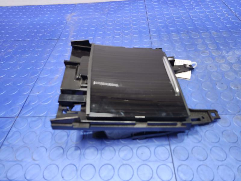 2018 Buick Regal Center Console Cubby Cover Black Genuine OEM Part 39124048