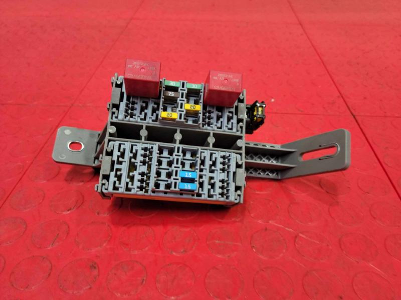 2015 Jeep Renegade Cabin Fuse Box