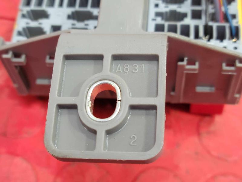 2015 Jeep Renegade Cabin Fuse Box