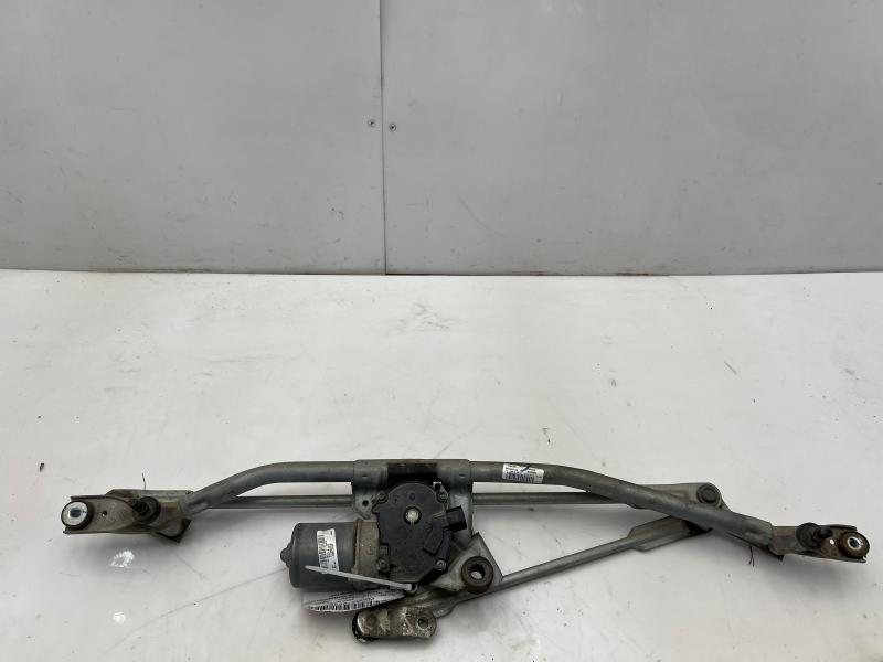 2009 Chevrolet Tahoe Wiper Motor Front