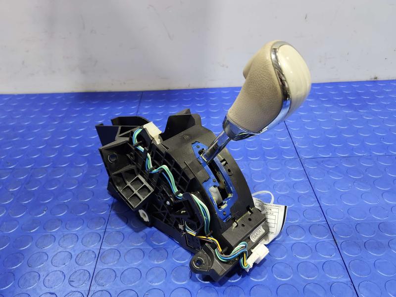 2015-2021 Nissan Murano Automatic Gear Shifter Assembly OEM 34901-9UA0A